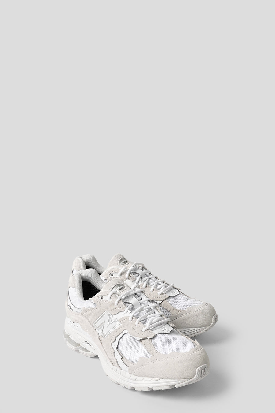 NEW BALANCE - SILVER METALLIC AND WHITE 2002DXA SNEAKERS - LE LABO STORE