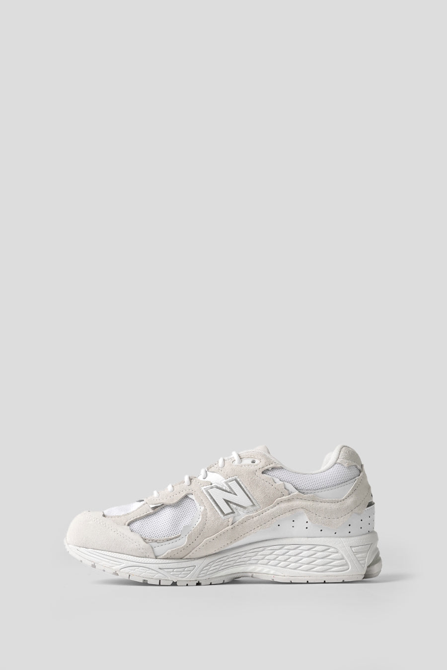 NEW BALANCE - SILVER METALLIC AND WHITE 2002DXA SNEAKERS - LE LABO STORE