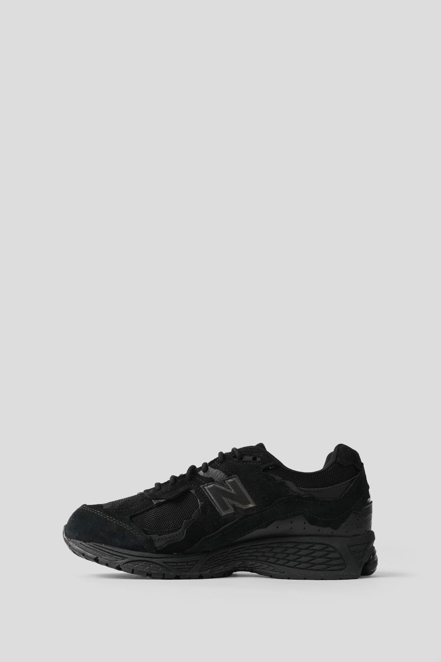 NEW BALANCE - BLACK AND BLACK METALLIC 2002DXB SNEAKERS - LE LABO STORE