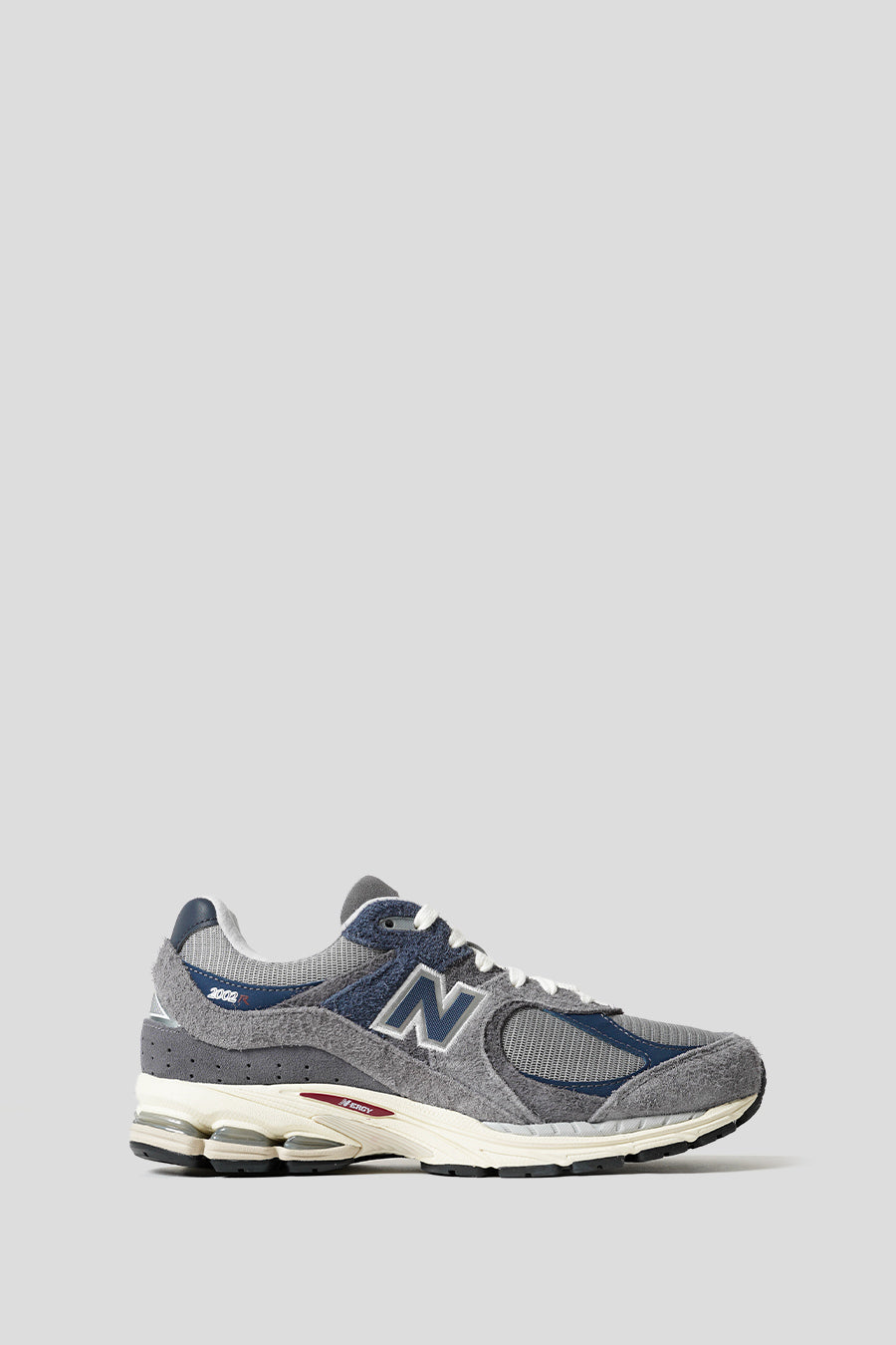 NEW BALANCE - 2002R NAVY AND CASTLEROCK SNEAKERS - LE LABO STORE