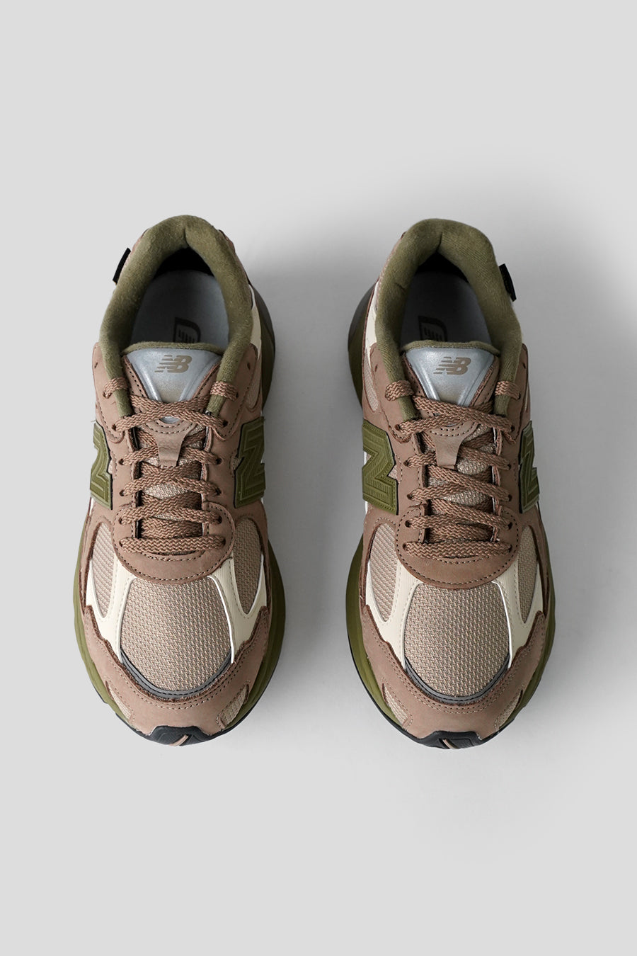 NEW BALANCE - LIGHT MUSHROOM AND TIMBERWOLF 2010 GORE-TEX SNEAKERS - LE LABO STORE