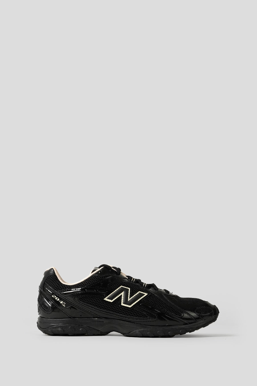 NEW BALANCE - SNEAKERS 204LMRA BLACK ET TIMBERWOLF - LE LABO STORE