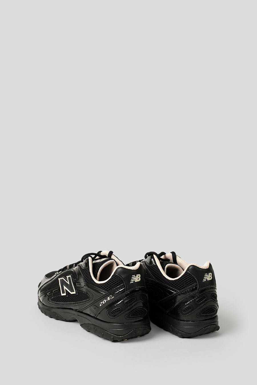 NEW BALANCE - BLACK AND TIMBERWOLF 204LMRA SNEAKERS - LE LABO STORE