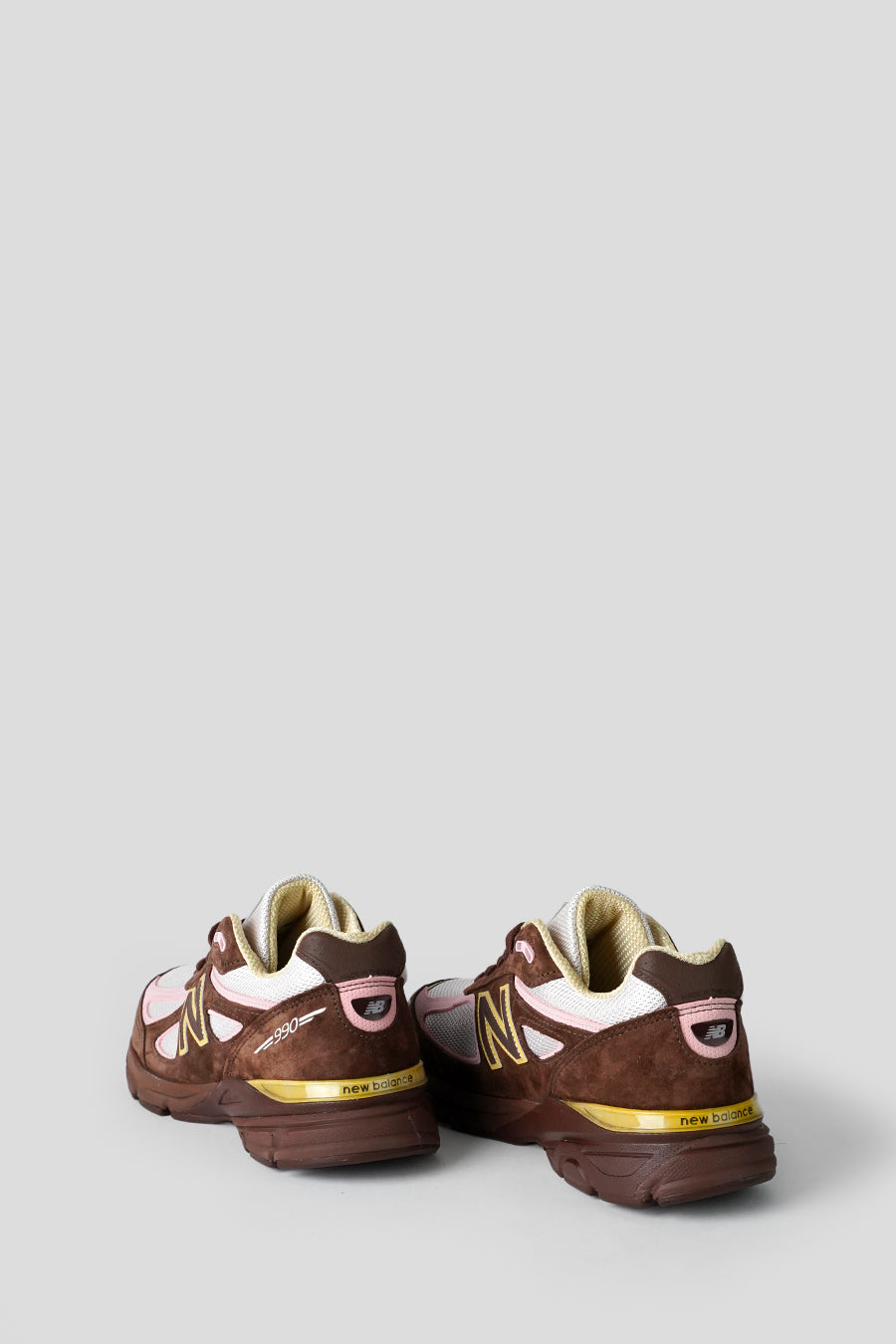 NEW BALANCE - PUMPERNICKEL, PINK CHALK AND ALABASTER 990V4 MADE IN USA SNEAKERS - LE LABO STORE