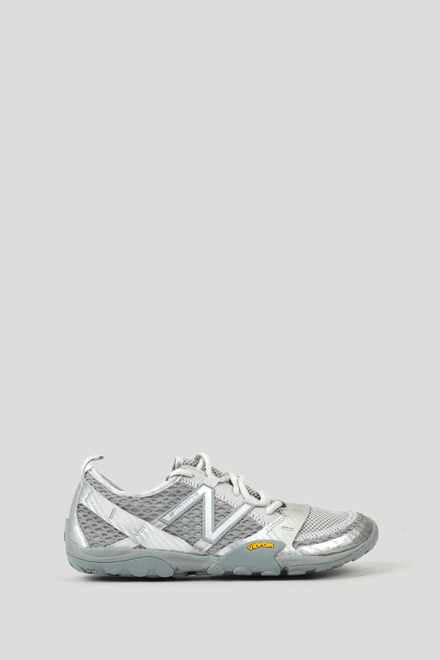 NEW BALANCE - SLATE GREY AND SILVER METALLIC MINIMUS MT10 SNEAKERS - LE LABO STORE