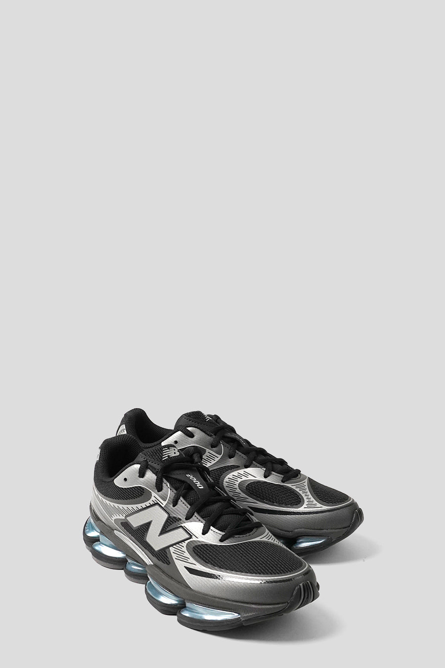 NEW BALANCE - SNEAKERS U2000EA ABZORB BLACK ET DARK SILVER METALLIC - LE LABO STORE