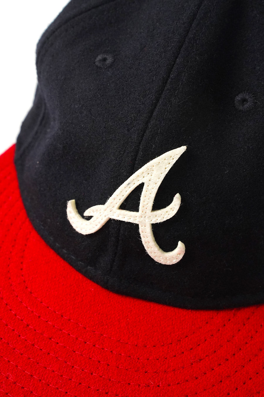 NEW ERA - CASQUETTE 9FIFTY HERITAGE BLEU MARINE ET ROUGE - LE LABO STORE