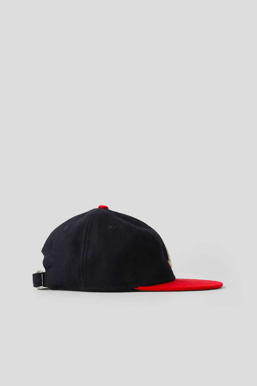 NEW ERA - CASQUETTE 9FIFTY HERITAGE BLEU MARINE ET ROUGE - LE LABO STORE