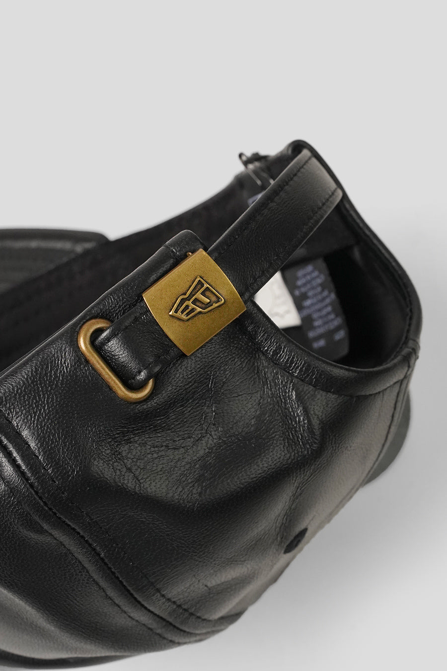 NEW ERA - CASQUETTE 9FORTY E-FRAME MLB NEW YORK YANKEES EN CUIR NOIRE - LE LABO STORE