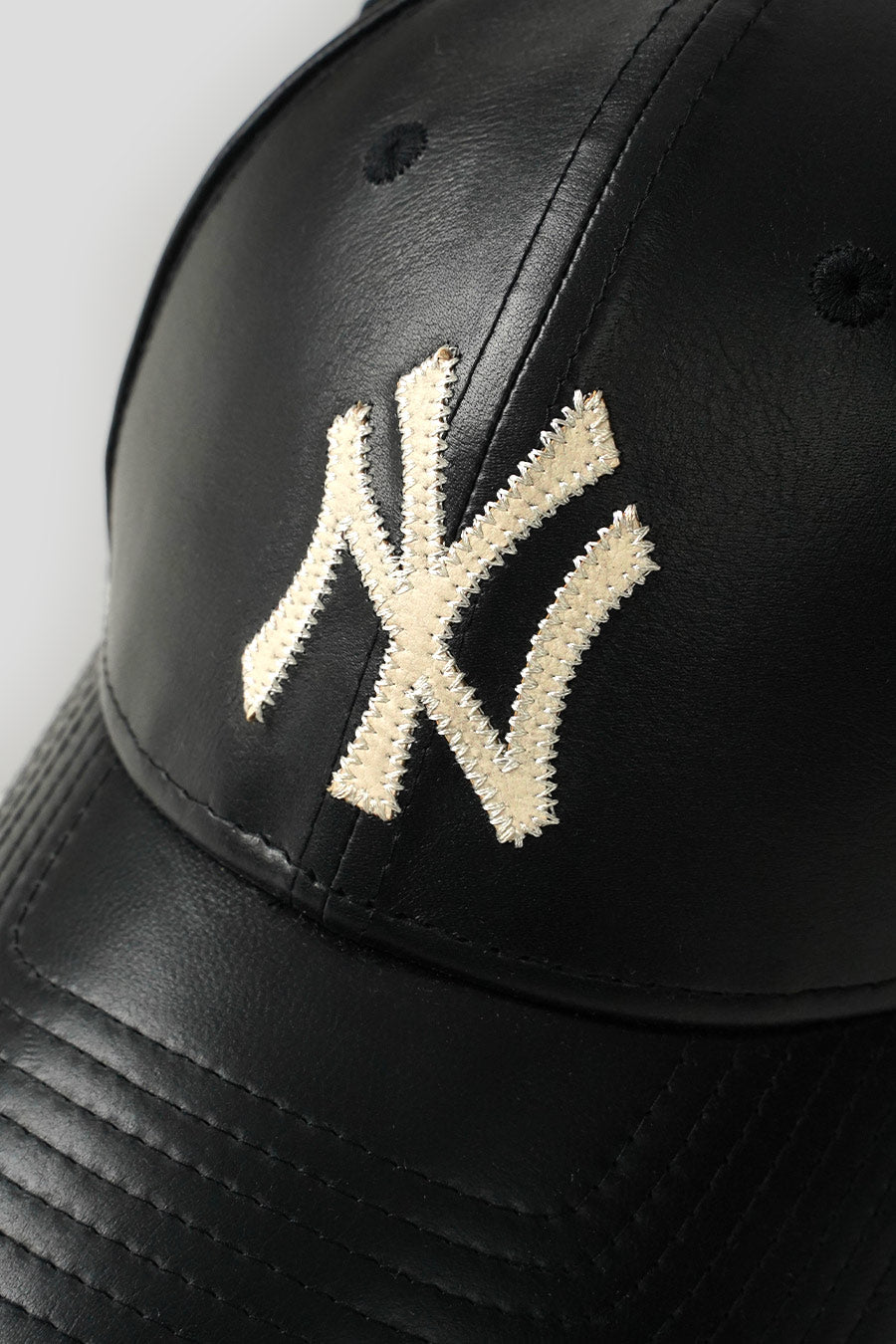 NEW ERA - CASQUETTE MLB NEW YORK YANKEES 9FORTY NOIRE - LE LABO STORE