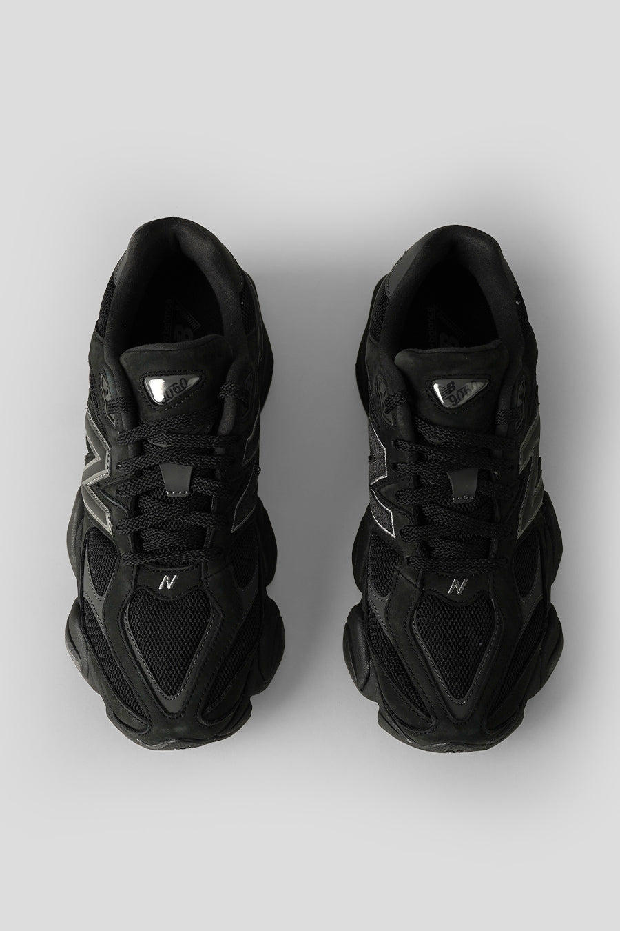NEW BALANCE - SNEAKERS 9060 BLACK ET BLACK CEMENT - LE LABO STORE