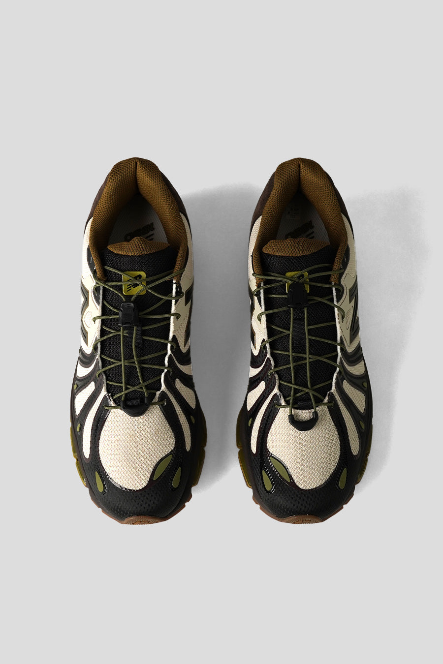 NEW BALANCE - SNEAKERS ABZORB 1890 LINEN, PUMPERNICKEL ET BASIL OIL - LE LABO STORE