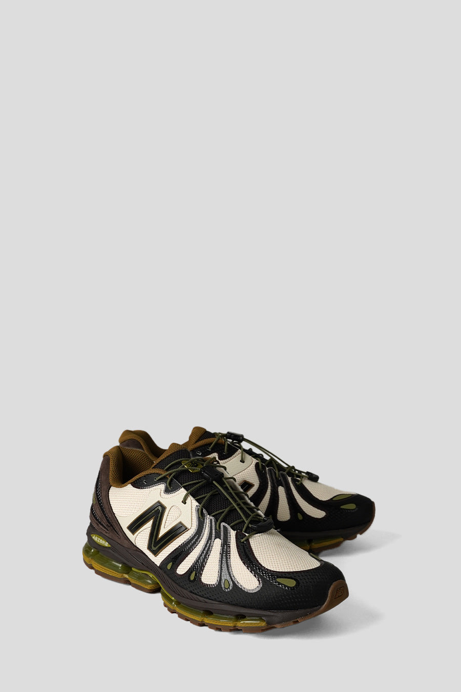 NEW BALANCE - SNEAKERS ABZORB 1890 LINEN, PUMPERNICKEL ET BASIL OIL - LE LABO STORE