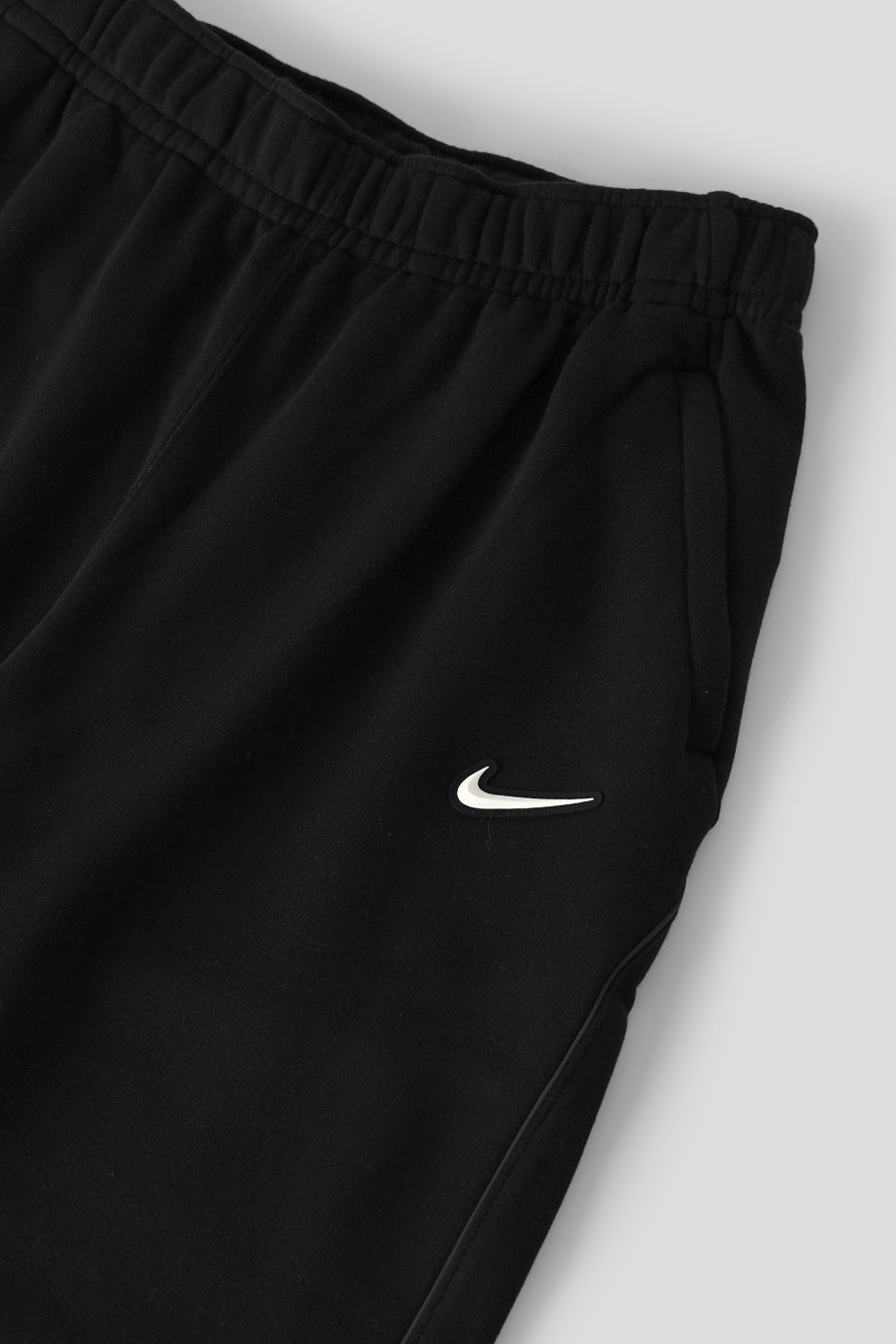 NIKE - PANTALON DE SURVÊTEMENT FLEECE NOIR X NOCTA - LE LABO STORE