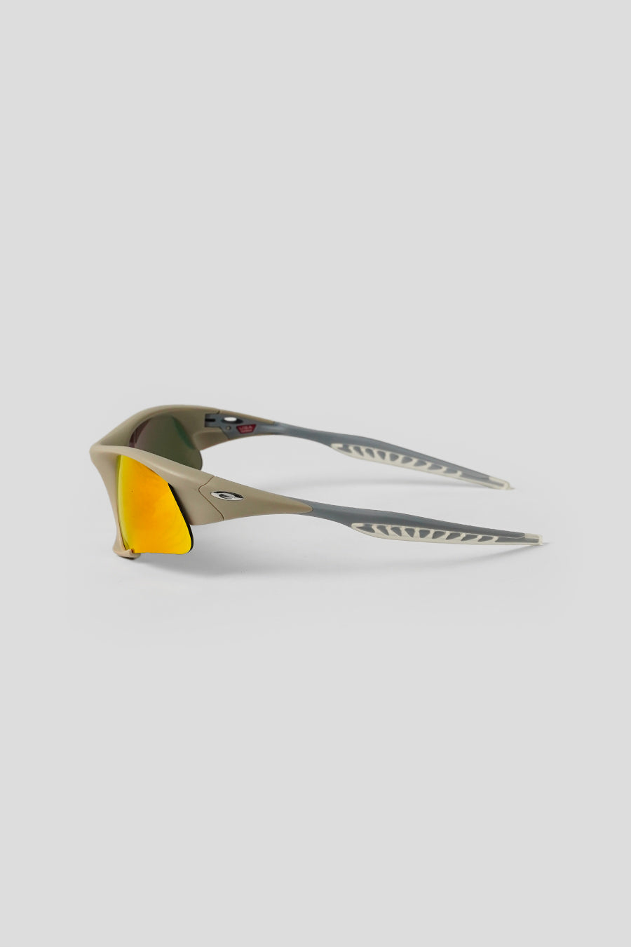 OAKLEY - LUNETTES SUTURE JACKET MATTE SAND ET PRIZM RUBY - LE LABO STORE