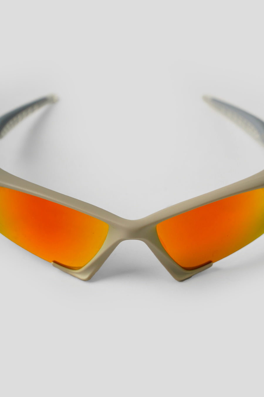 OAKLEY - LUNETTES SUTURE JACKET MATTE SAND ET PRIZM RUBY - LE LABO STORE