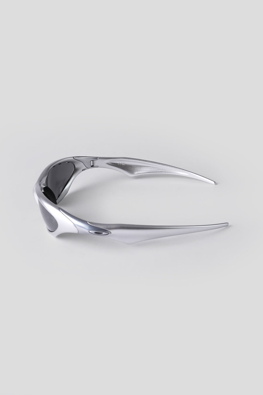 OAKLEY - SCAR™ SATISFY X-SILVER W/ PRIZM BLACK VENTED - LE LABO STORE