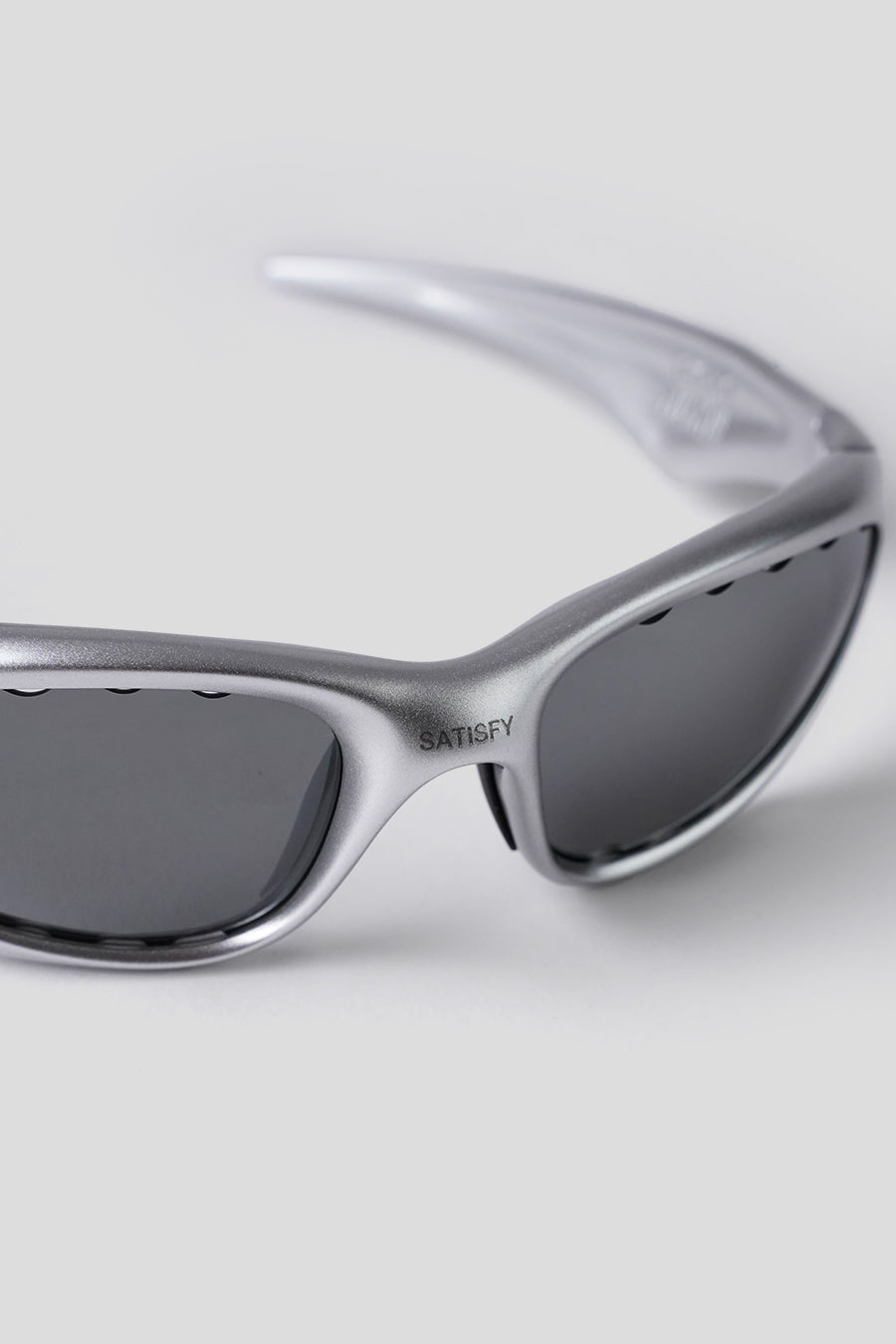 OAKLEY - SCAR™ SATISFY X-SILVER W/ PRIZM BLACK VENTED - LE LABO STORE