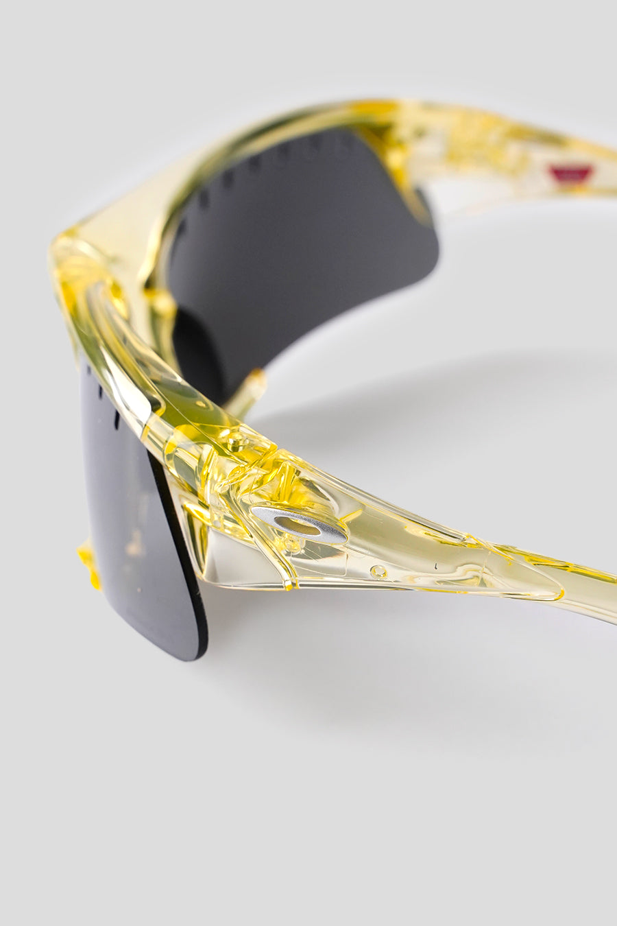 OAKLEY - SUTURE JACKET™ X SATISFY TRANS YELLOW W/ PRIZM BLACK VENTED - LE LABO STORE