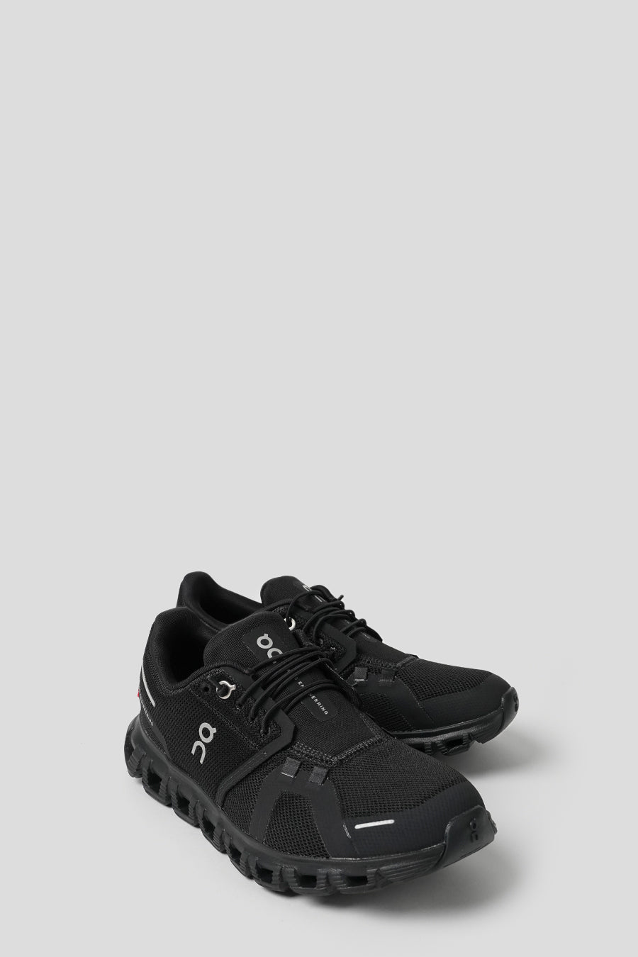 ON - BLACK CLOUD 6 SNEAKERS - LE LABO STORE