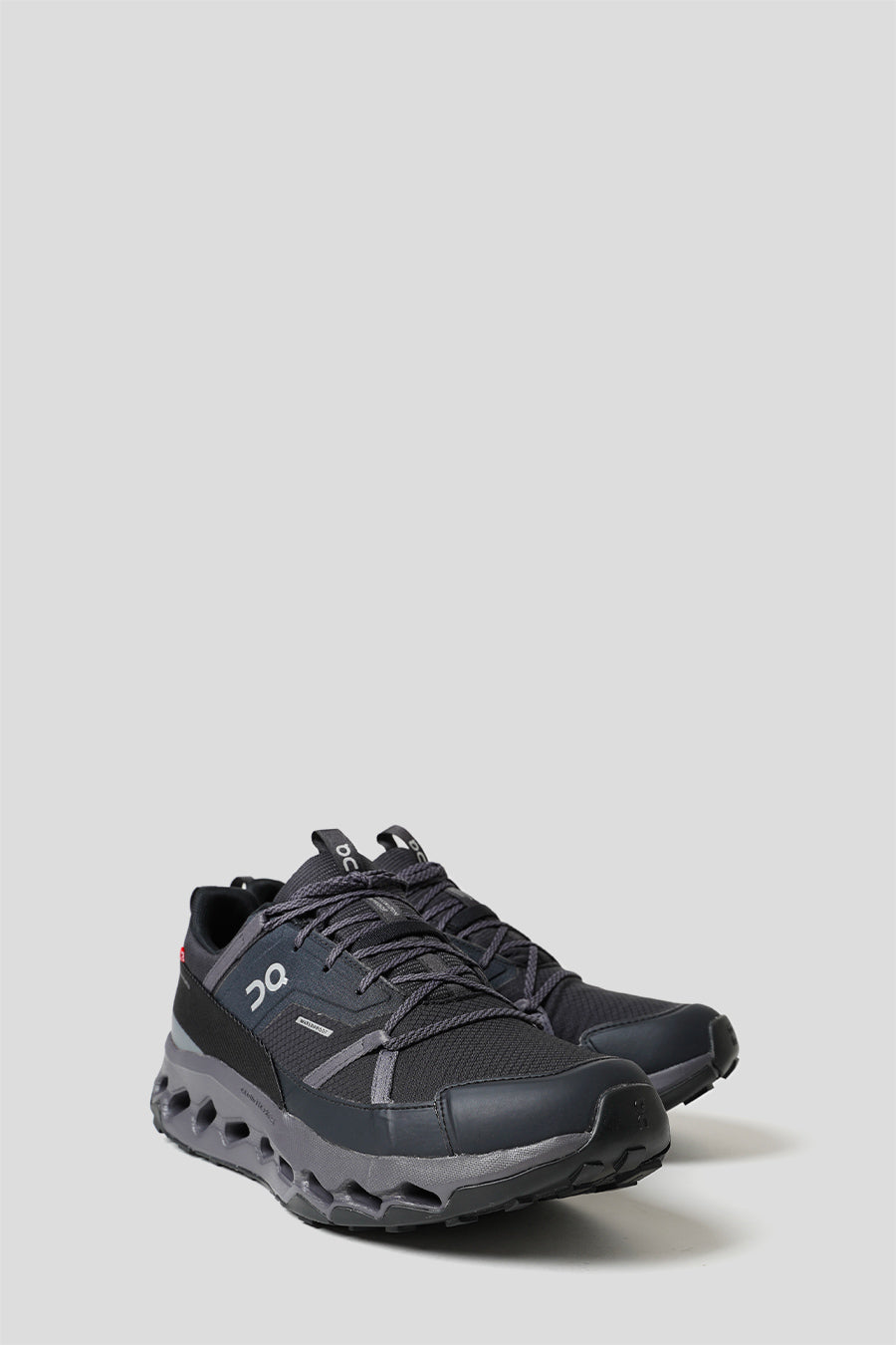ON RUNNING CLOUDHORIZON WATERPROOF BLACK AND ECLIPSE SNEAKERS