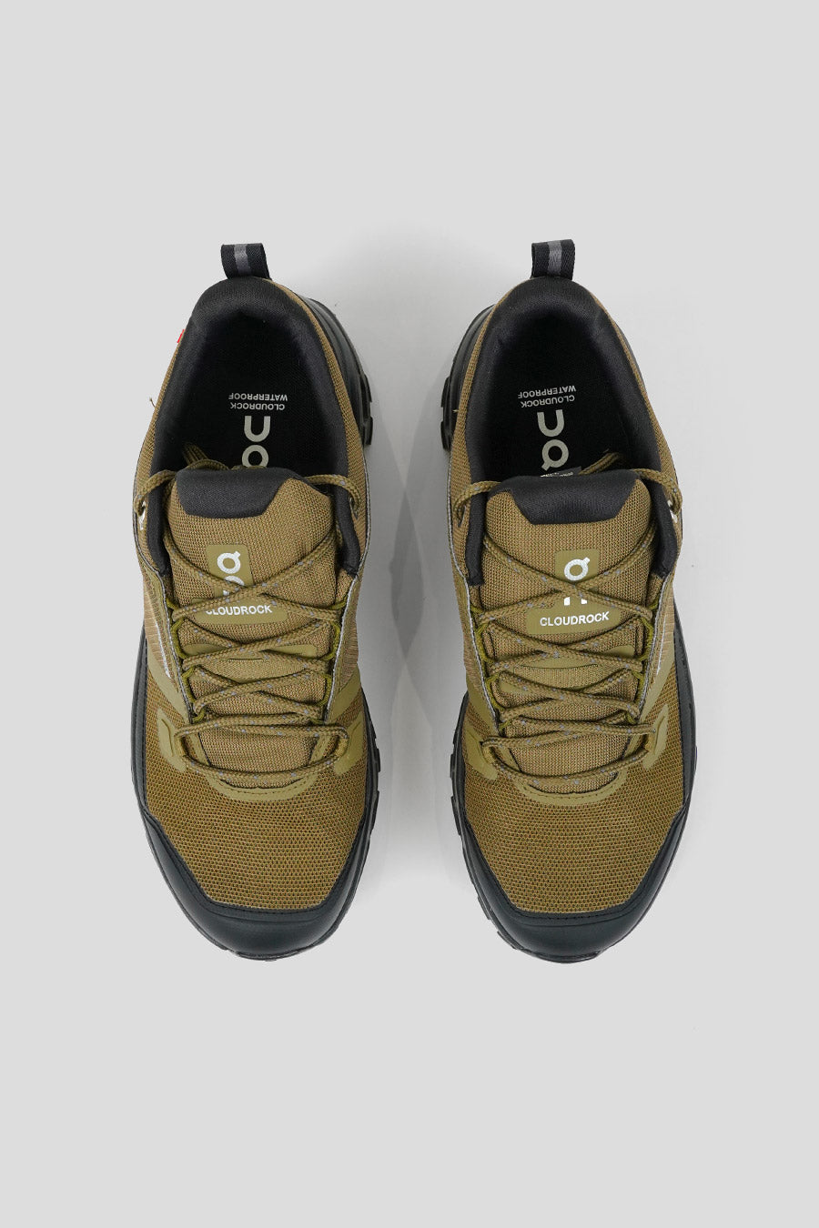 ON - HUNTER AND BLACK CLOUDROCK LOW WP SNEAKERS - LE LABO STORE