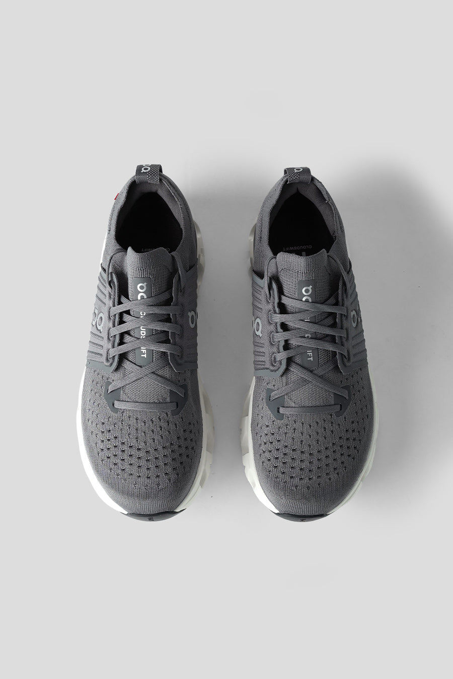 ON - SNEAKERS CLOUDSWIFT 4 ROCK ET WHITE - LE LABO STORE