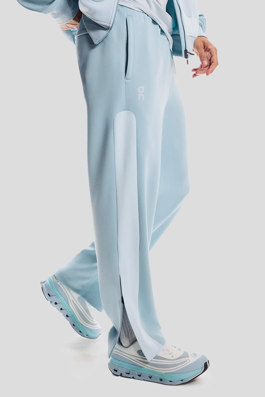 ON - PANTALON DE SURVÊTEMENT X IKON CASCADE ET CHAMBRAY - LE LABO STORE