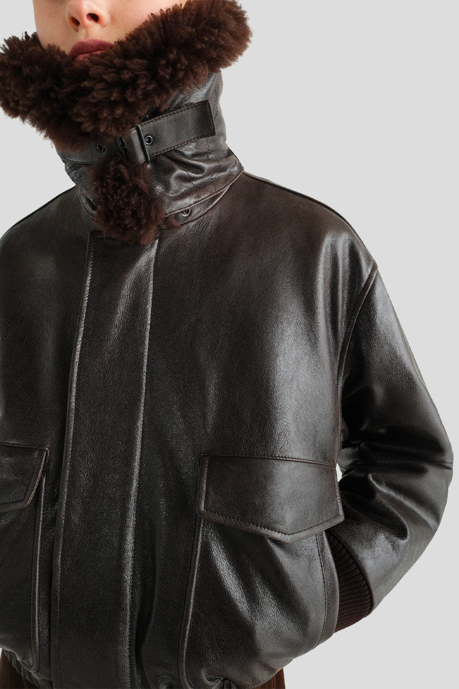 LEMAIRE - BLOUSON PILOT MARRON EBONY - LE LABO STORE