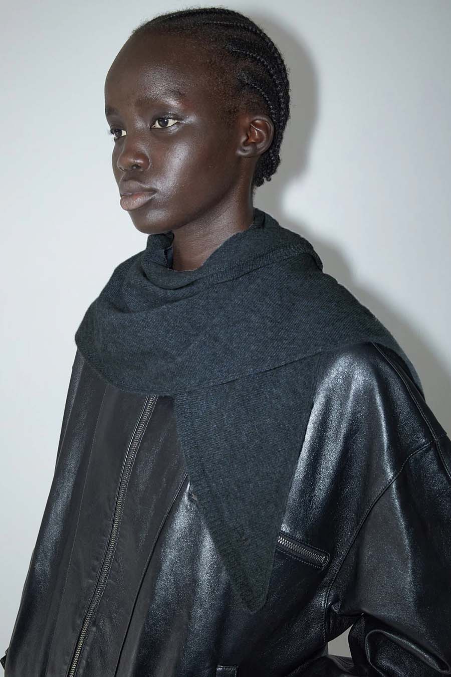 PALOMA WOOL - DARK GREY PRIMA SCARF – LE LABO STORE