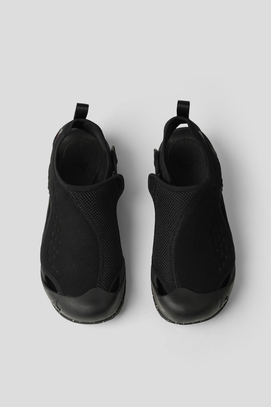 ROA HIKING - CHAUSSURES ARPY NOIRES - LE LABO STORE