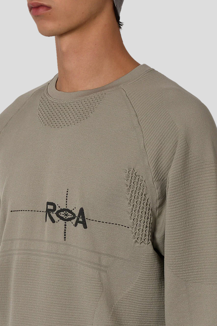 ROA HIKING - PALE GREEN AUNE LONG-SLEEVED SWEATER  - LE LABO STORE