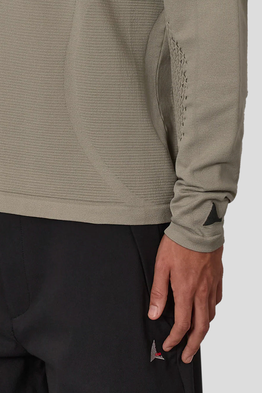 ROA HIKING - PULL À MANCHES LONGUES AUNE VERT PÂLE - LE LABO STORE