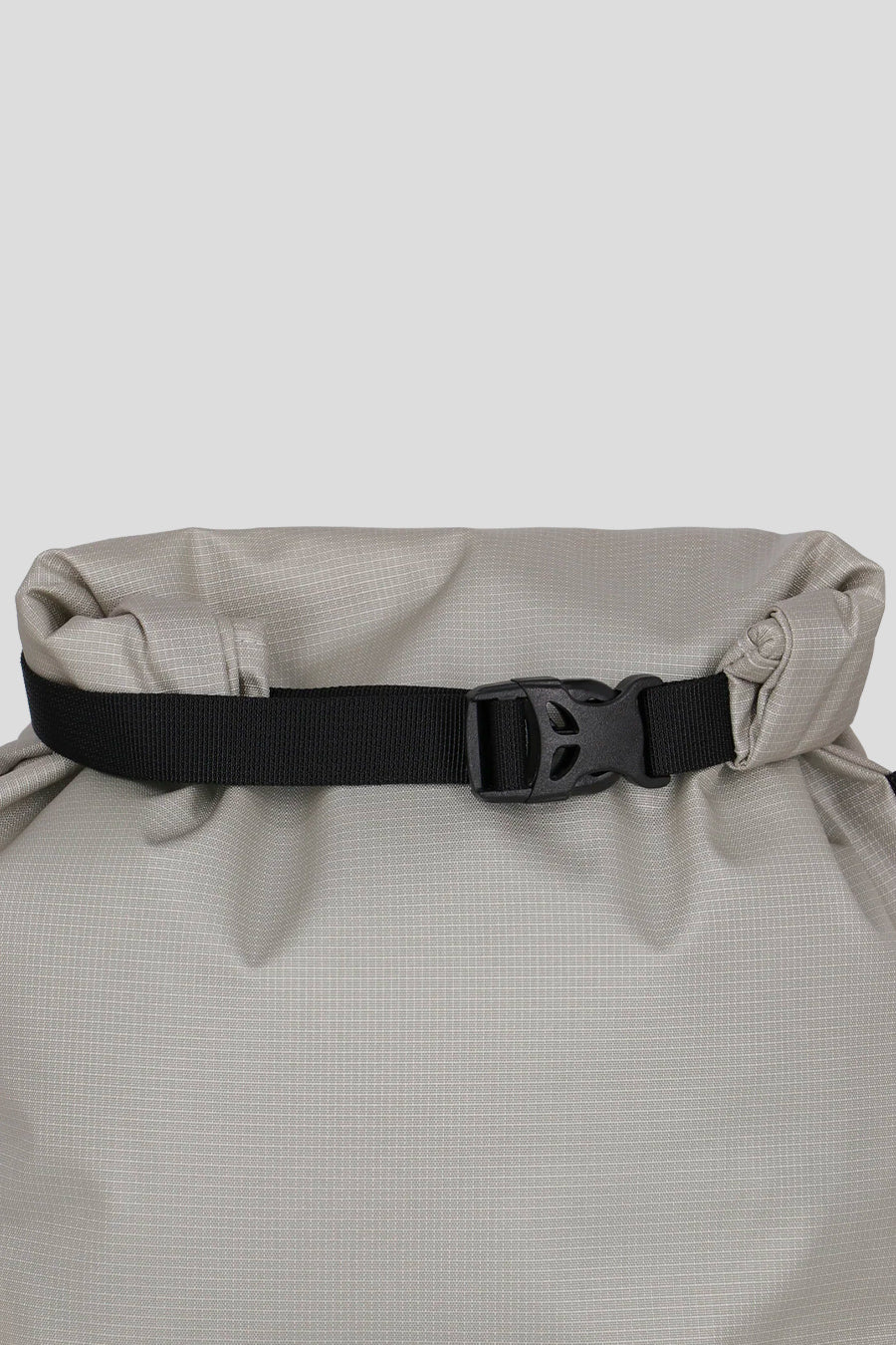ROA HIKING - SAC À BANDOULIÈRE YUNA GRIS CLAIR - LE LABO STORE