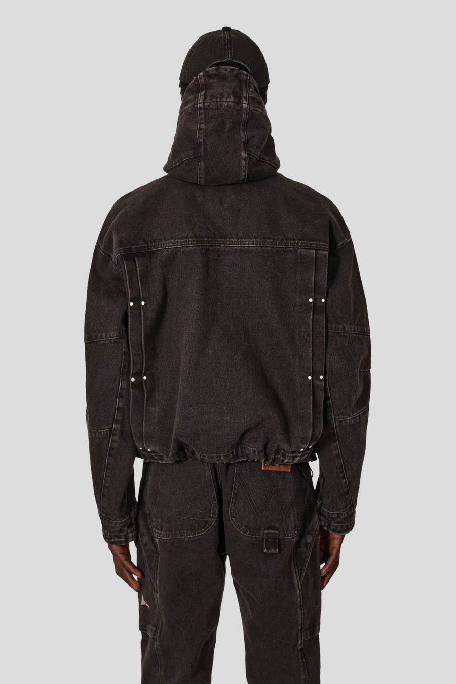 ROA HIKING - VESTE EN JEAN VOLCANO X WRANGLER BRUN FONCÉ - LE LABO STORE