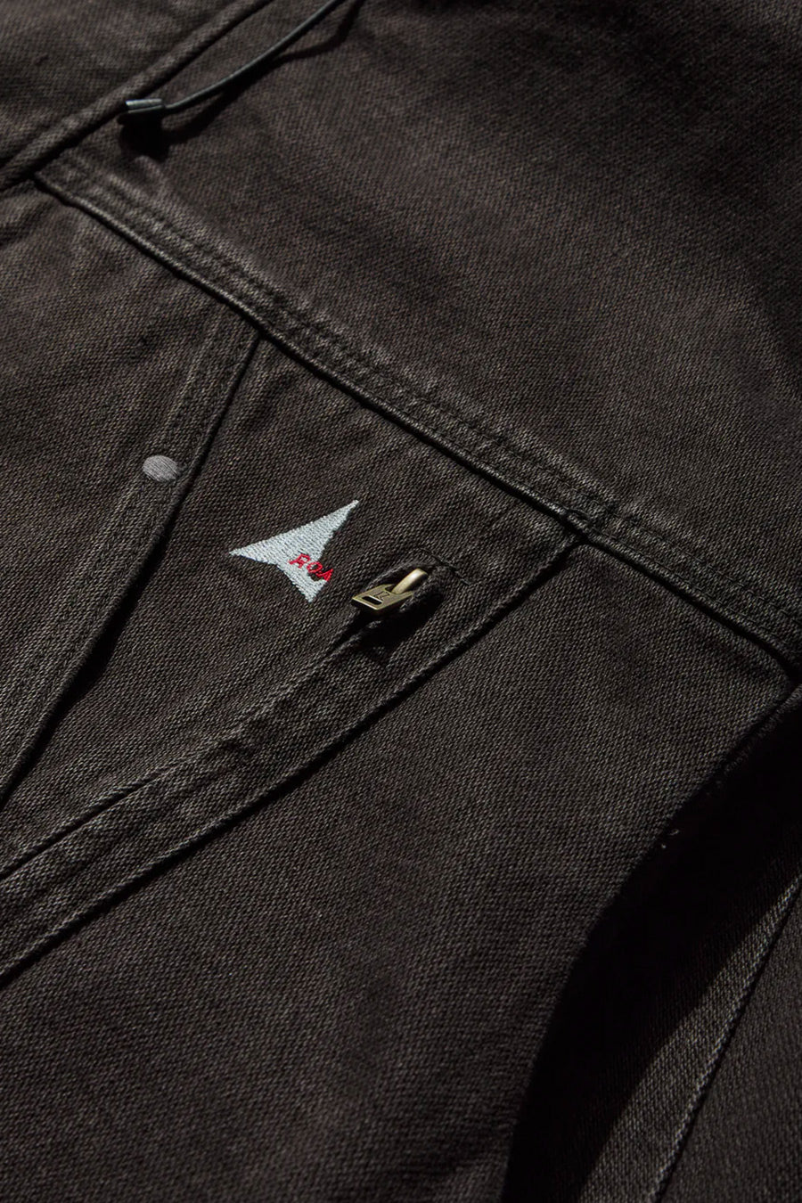ROA HIKING - VESTE EN JEAN VOLCANO X WRANGLER BRUN FONCÉ - LE LABO STORE