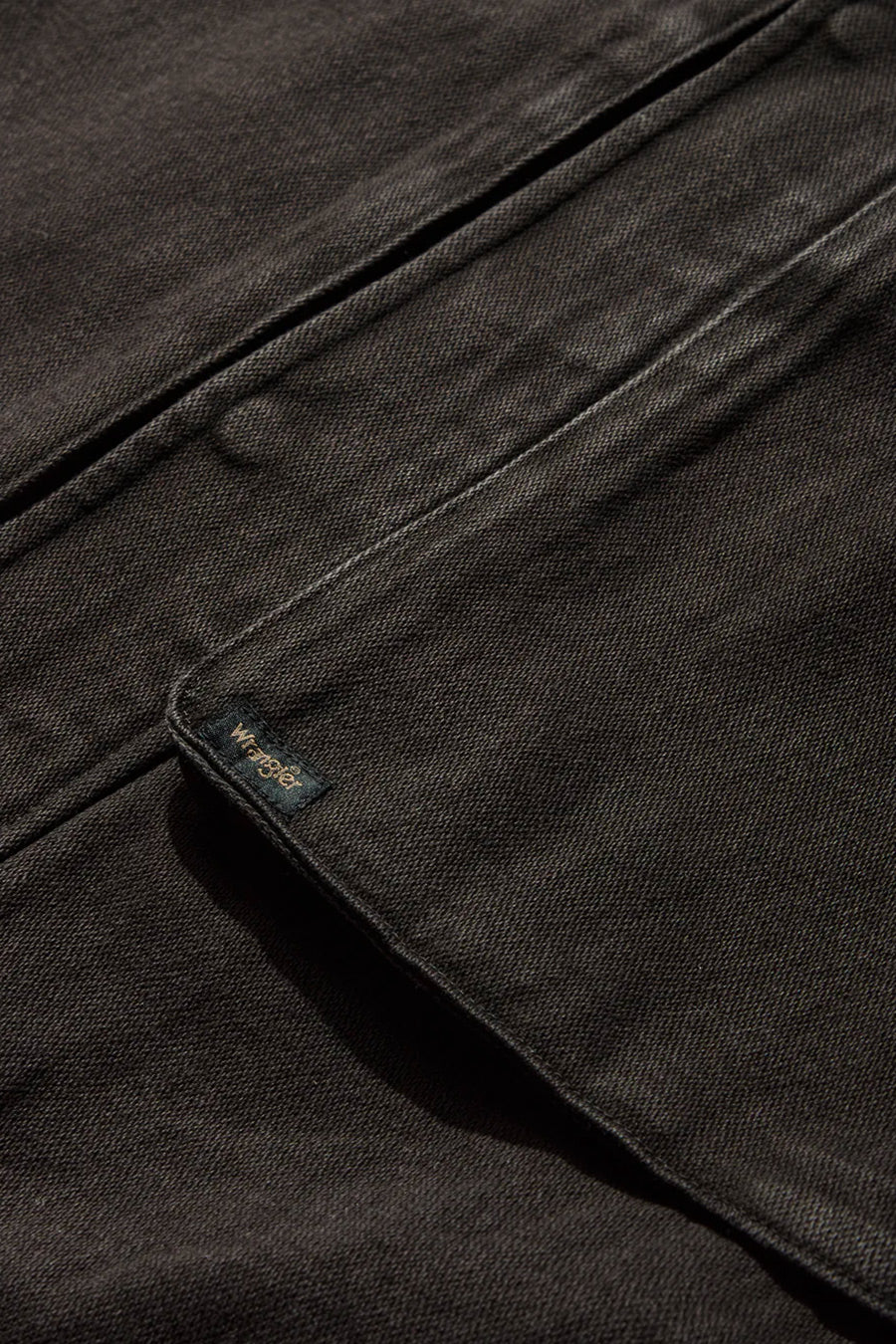 ROA HIKING - VESTE EN JEAN VOLCANO X WRANGLER BRUN FONCÉ - LE LABO STORE