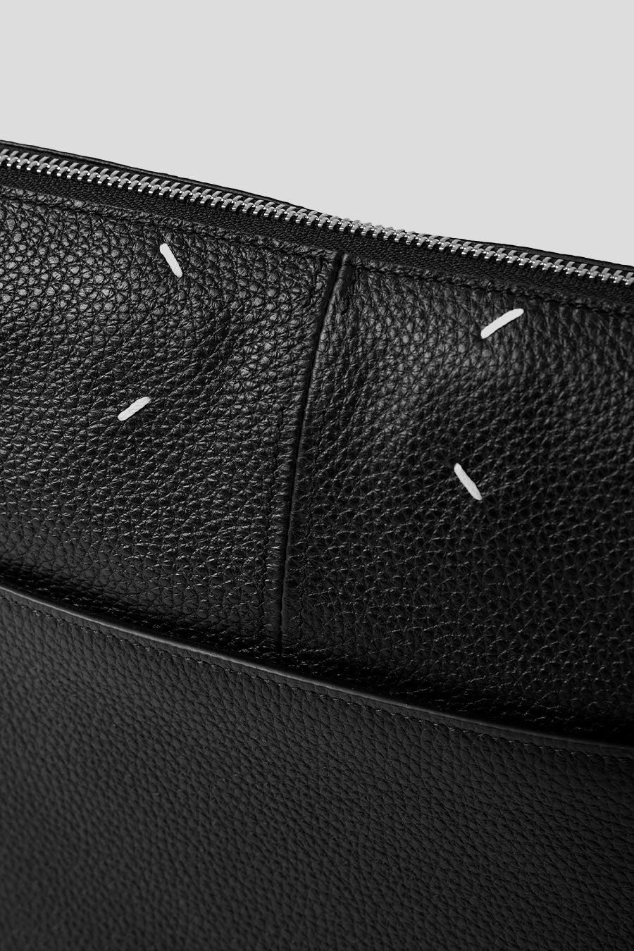 Maison Margiela - SAC 5AC SOFT PUNCH NOIR - LE LABO STORE
