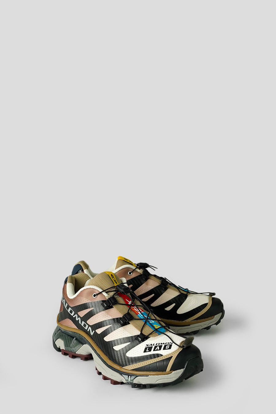 Salomon - SNEAKERS XT-4 OG BLACK, DESERT TAN ET VANILLA ICE - LE LABO STORE