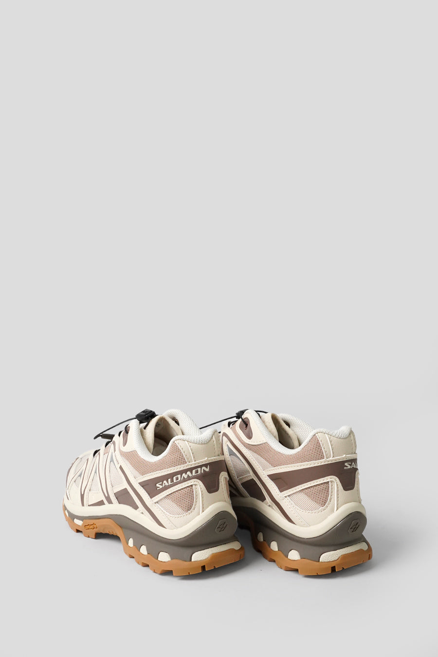 Salomon - ALMOND MILK, FALCON AND WHITE PEPPER SNEAKERS XT-QUEST - LE LABO STORE