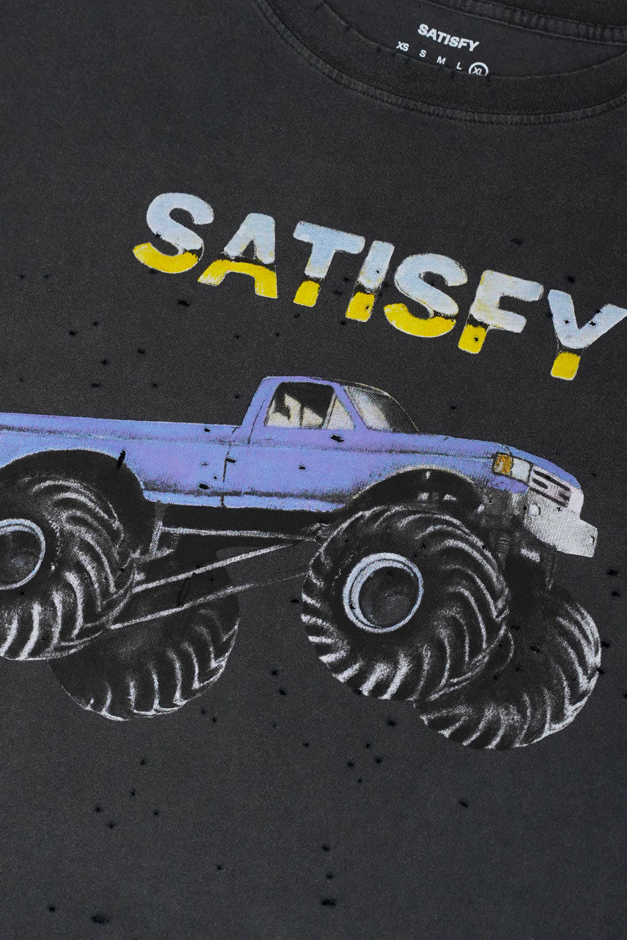 SATISFY - BLACK MOTHTECH TRUCK T-SHIRT - LE LABO STORE