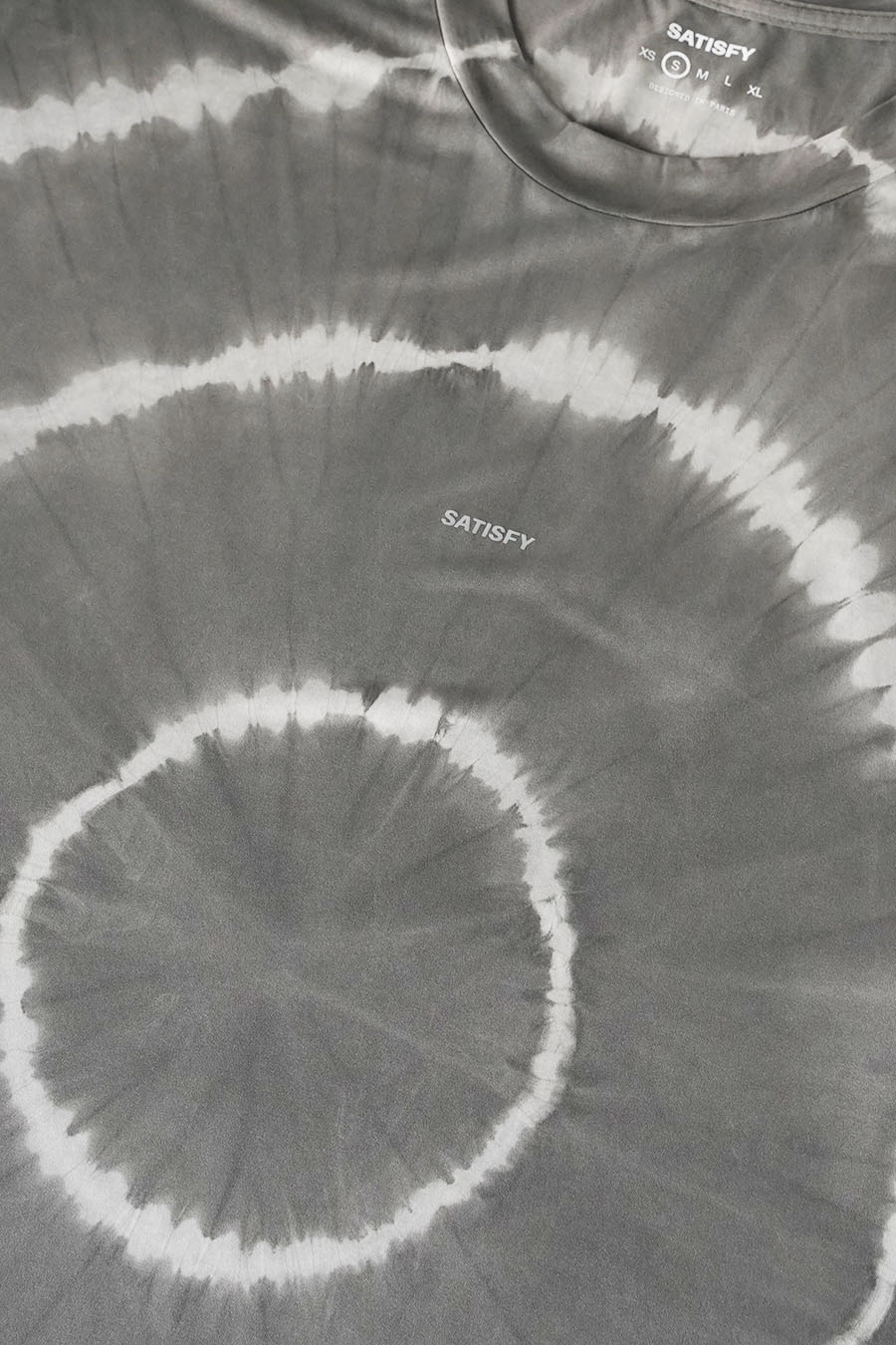 SATISFY - T-SHIRT AURALITE STONE MOUTAIN TIE DYE - LE LABO STORE