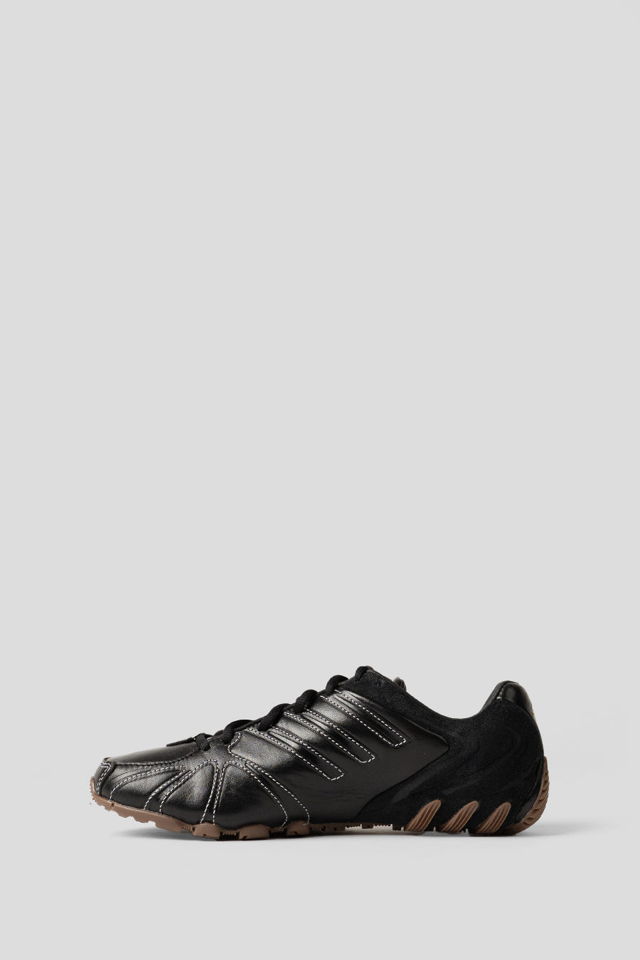 ADIDAS - CORE BLACK, GUM AND GOLD METALIC GHOST SPRINT W SNEAKERS - LE LABO STORE