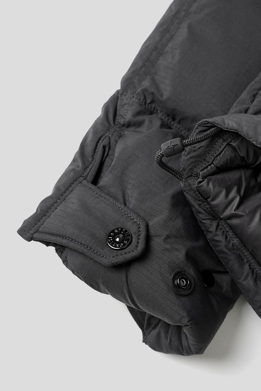Stone Island - DOUDOUNE MATT RIPSTOP CORDURA ADVANCED FABRICS NOIRE - LE LABO STORE