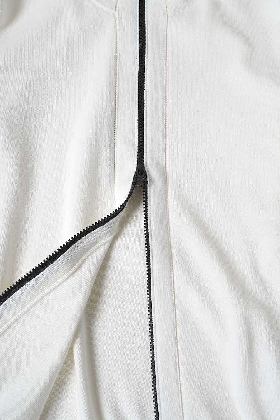 Stone Island - WHITE ZIP-UP WAISTCOAT - LE LABO STORE