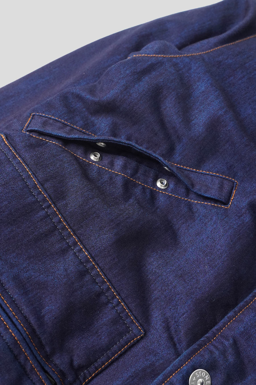 Stone Island - PARKA COURTE INDIGO POLYPROPYLENE DENIM LIGHT - LE LABO STORE