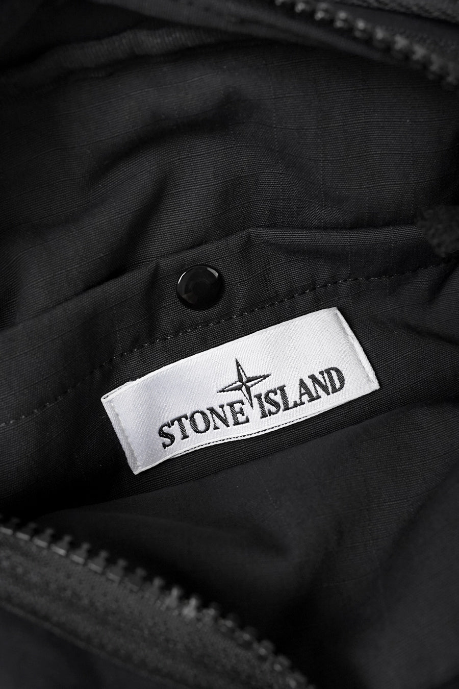 Stone Island - SACOCHE ALUMINIUM TELA NOIRE - LE LABO STORE