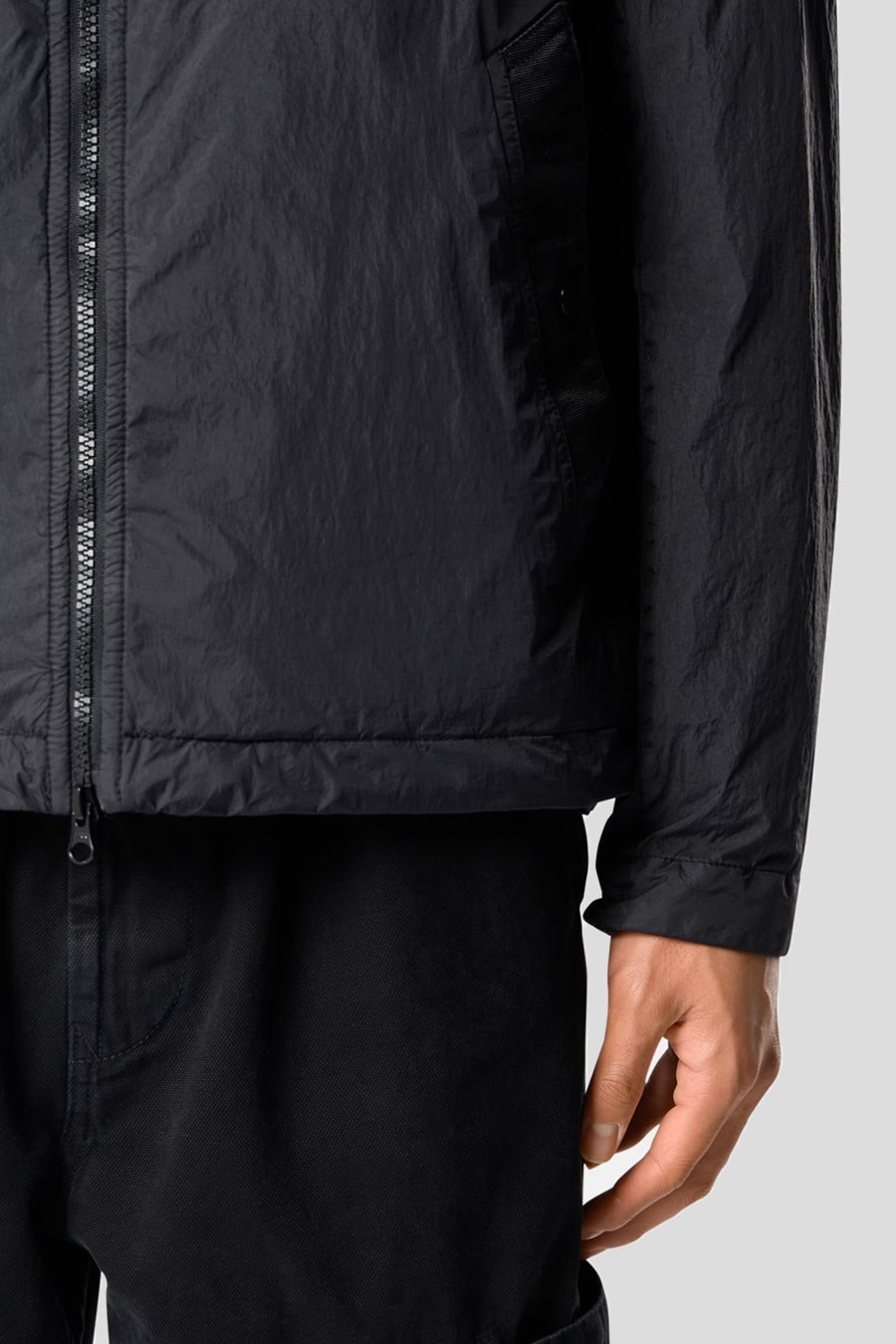 Stone Island - BLACK GARMENT DYED CRINKLE REPS NY HOODED JACKET  - LE LABO STORE