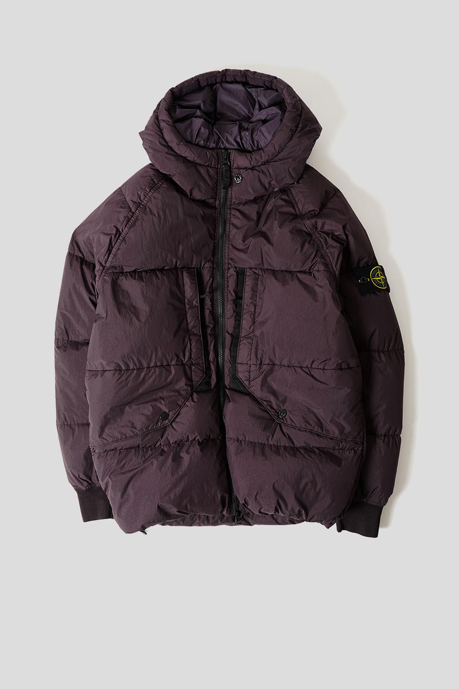 Stone Island - VESTE GARMENT DYED CRINKLE REPS RECYCLED NYLON DOWN ROUGE VIGNE - LE LABO STORE
