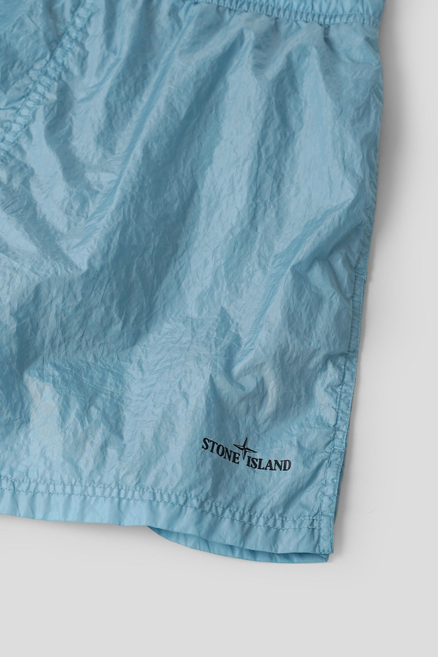 Stone Island - SHORT DE BAIN BLEU POUSSIÈRE - LE LABO STORE